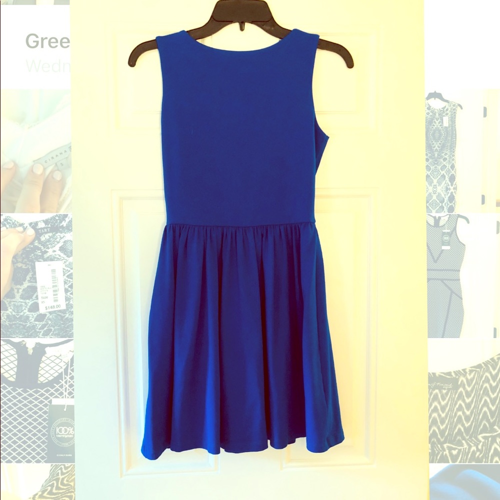 Perfect little blue dress!
